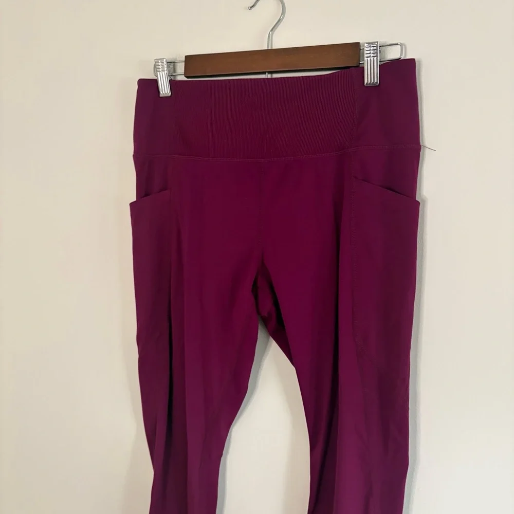 Members Mark Women's Leggings large maroon burgundy 7/8 like new!